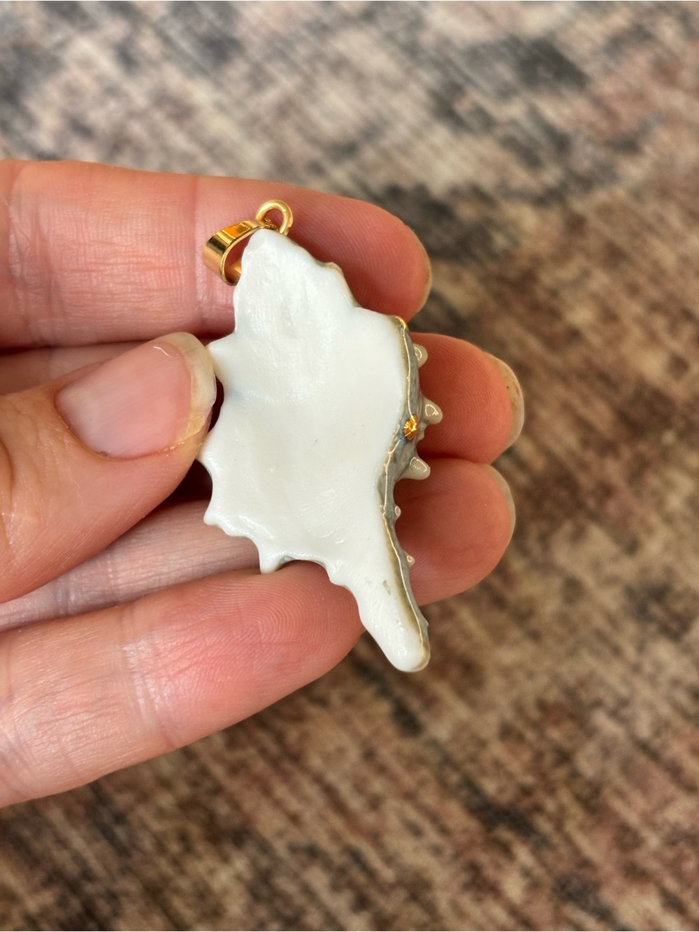 Noonday Robin Shell Charm - Picture 2 of 2